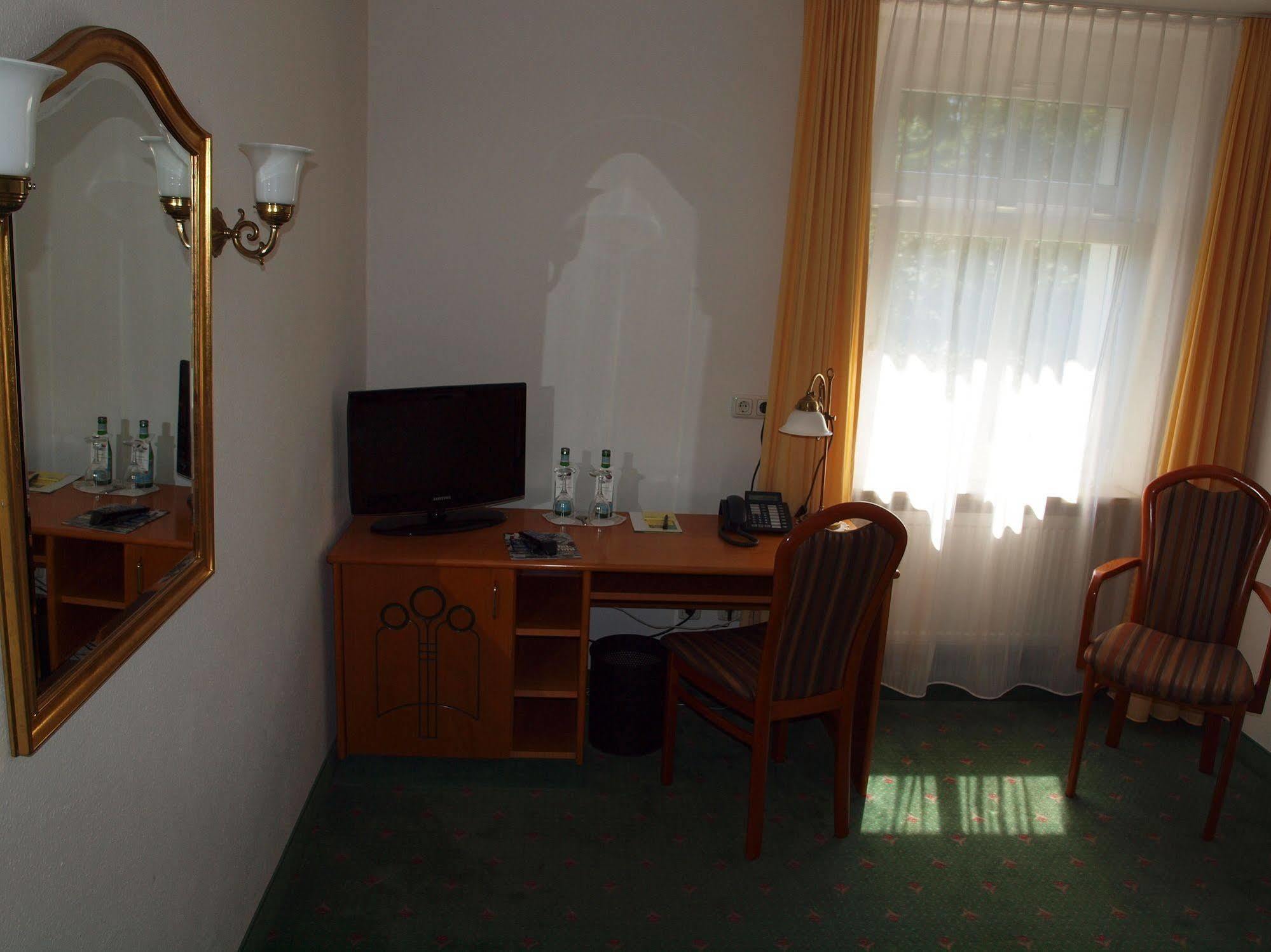 Hotel & Restaurant Bellevue Schmoelln Luaran gambar