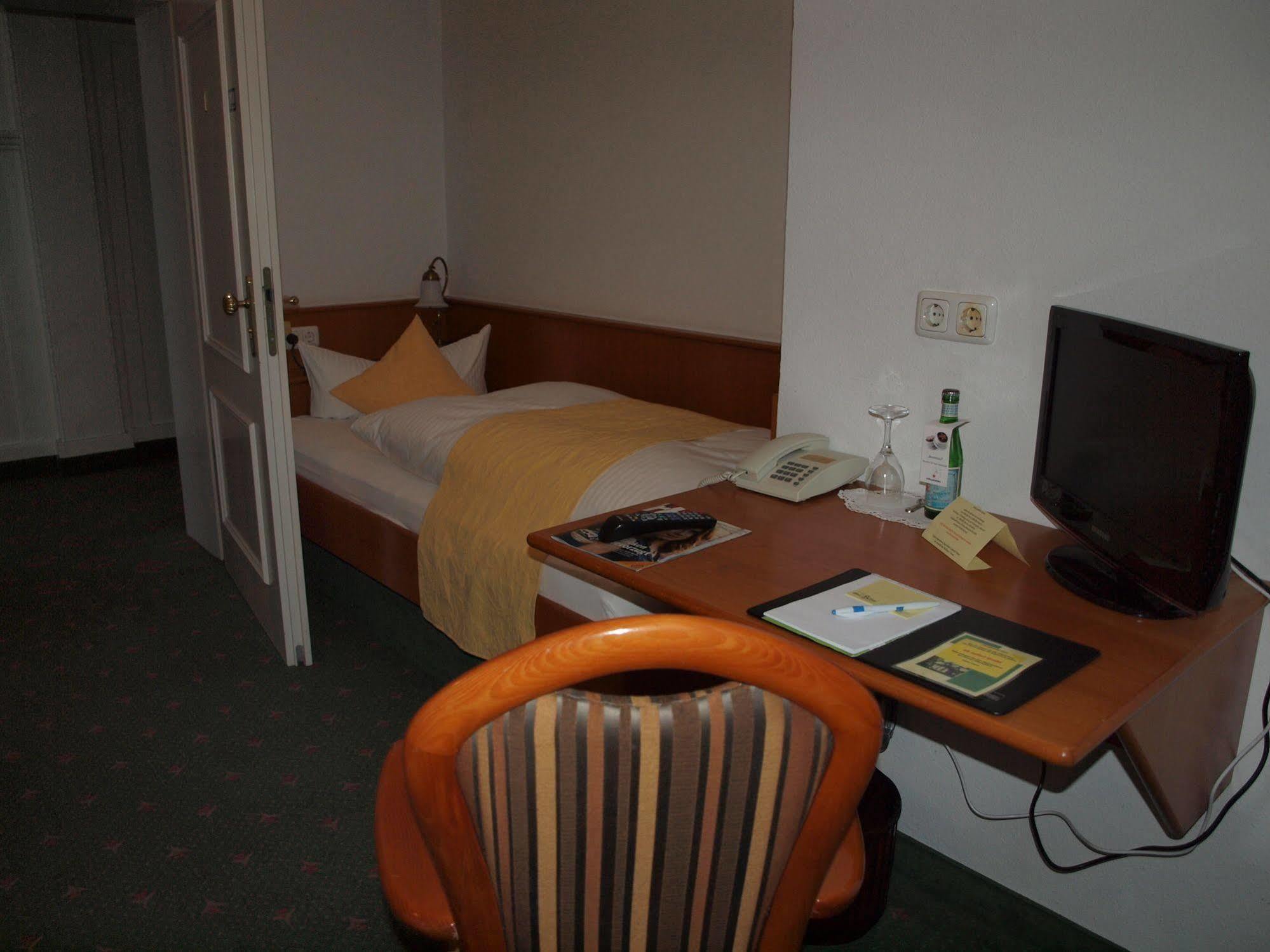 Hotel & Restaurant Bellevue Schmoelln Luaran gambar